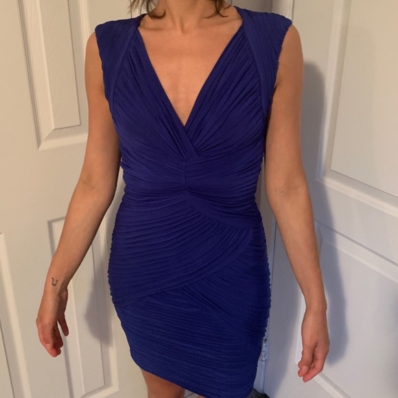 BCBGMAXAZRIA bodycon dress - Picture 5 of 6